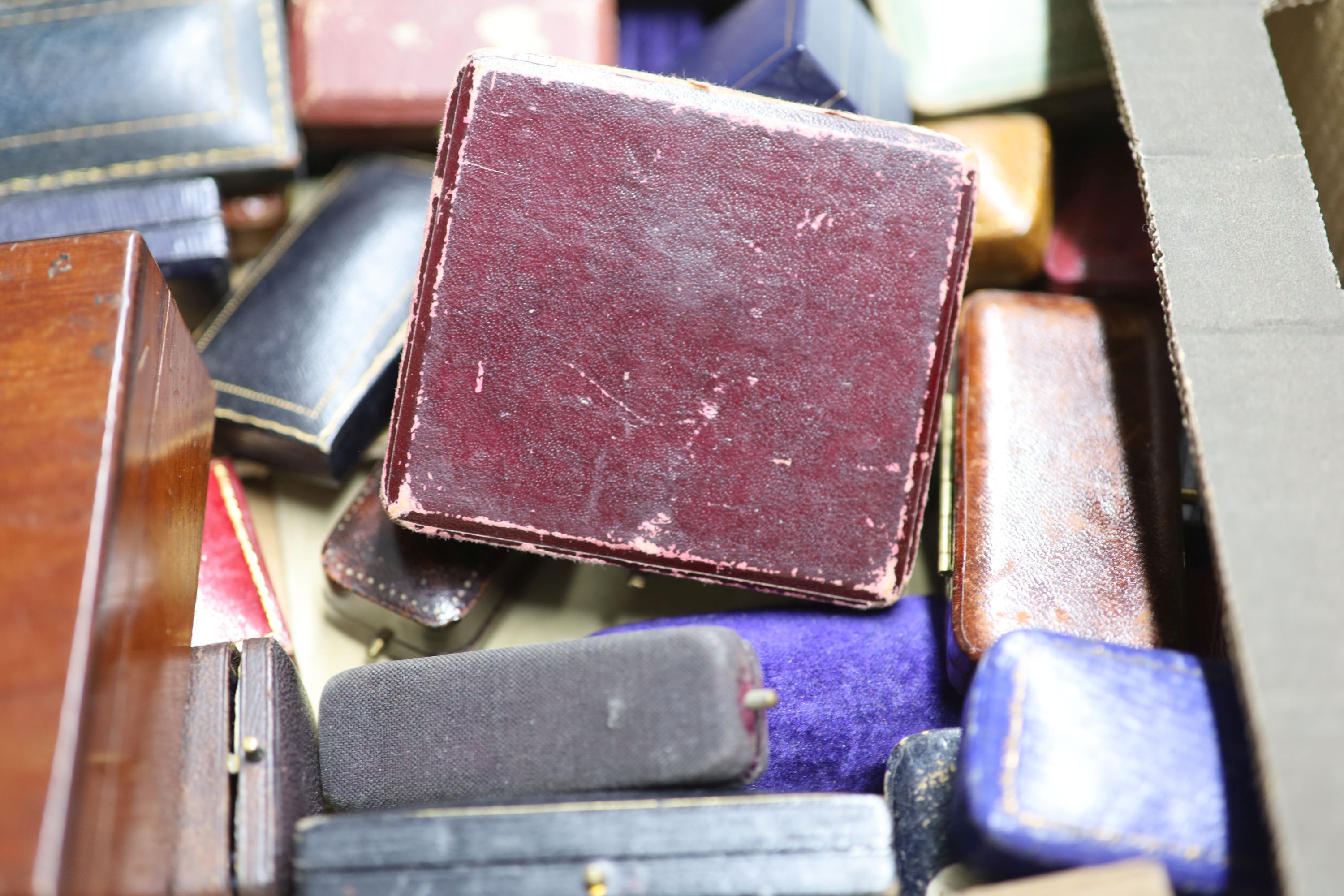 A collection of assorted jewellery boxes.